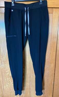 FIGS Women's Zamora Jogger Scrub Pants Black L/T